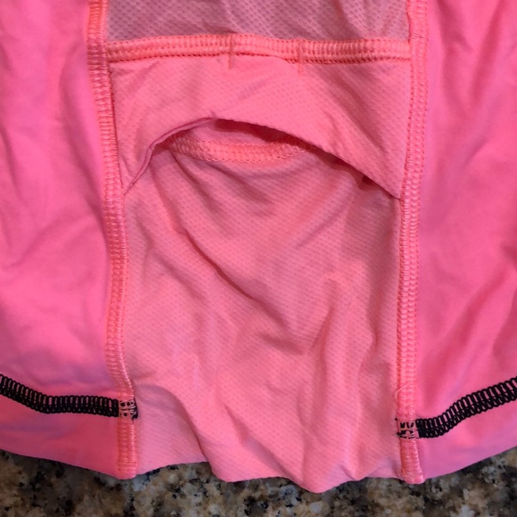 Lululemon cardio kick tank size 4 - Picture 3 of 7